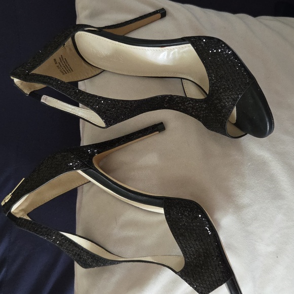David's Bridal Black Stiletto Heels with Glitter - Picture 6 of 6